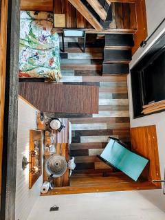 Charming Loft B&B with Private Bath & Country Breakfast near Old Hickory Lake – Gallatin, Tennessee - 2