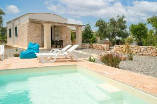 Villa With Pool Among Ostuni Olive Trees - 0