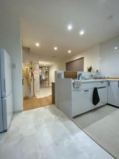 Cozy Entire House Great for Onomichi Sightseeing! 1-Min Walk from JR Matsunaga Station, Free Parking, Sleeps up to 6 Guests - 1