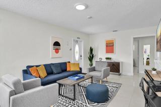 Hollywood Villa Luxury & Private Pool - 2