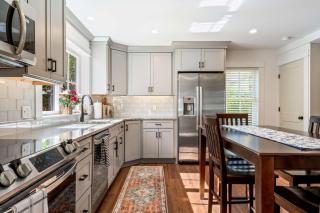 Pepperrell Place - Home for 6 - 8