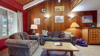 Horizons 4 120 Great Complex Amenities, On The Shuttle Route, Walk To Shops and Restaurants condo - 3