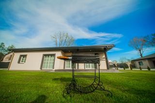 Kintu Perlas Villa - with optional Hot Tub on request - 3