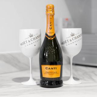 Two Bedroom Apartment - Parking - Balcony - Smethwick 4MC - 1