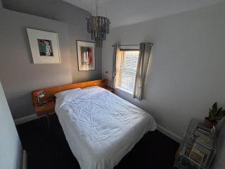 Ashbourne Market Place Holiday Cottage - 9