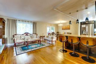 Family Retreat with Hot Tub and Game Room in Everett! - 5