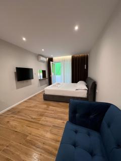 Cozy Apartments Near Center - 5