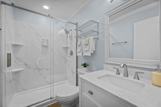 Pet-Friendly 3 BR Home with King Bed and Fenced Yard Near Downtown - 4