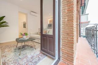 AH - Urban Palacio Real Apartments - 4