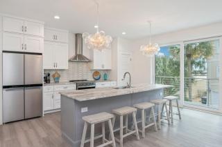 7BR Designer Home, Pool & Steps to Beach - Sundial - 8