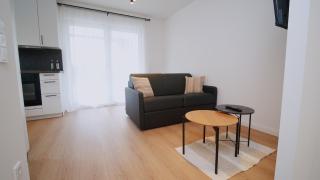 YUVA HOMES -2 Zimmer-S-Bahn MUC-grosser Balkon-Parkplatz - 1