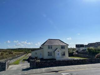 4 Bed in Trearddur Bay oc-t33564 - 2