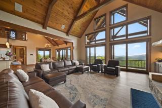 Castle Rock at Eagles Nest - 2