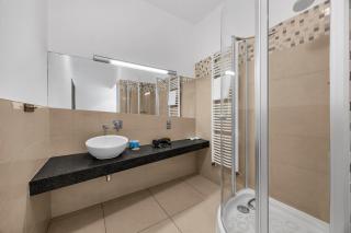 Bukowińska 22A Apartment with Terrace by BookingHost - 2