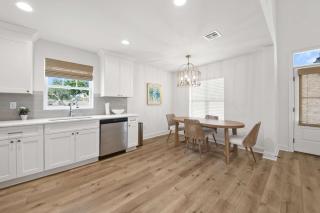 Home Run House - King Bed - Loft - Sports Complex - 4