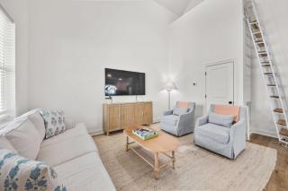 Home Run House - King Bed - Loft - Sports Complex - 2