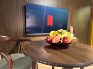 Modern One-Bedroom Apartment with Balcony - 7