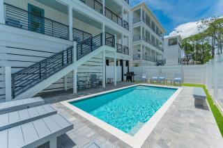 NEW! Harmony! Sleeps 18 - 30A Beaches - Golf Cart - 6