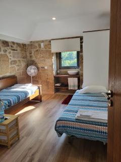 Family home with terrace and salamander - 7