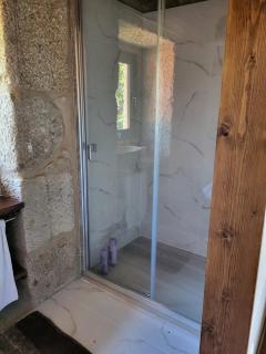 Family home with terrace and salamander - 3