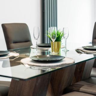 Stylish 3 Bedroom House - Pool & Tennis Table - Garden - Off Street Parking 782S - 1