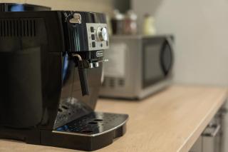 Esther Line Apartments - self check-in, free private parking - 8