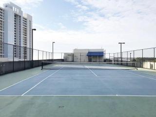 Peaks and Tide - Majestic Beach Resort - 2