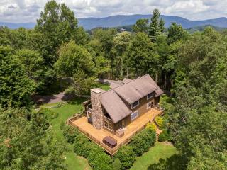 Mountaintop at Yonahlossee Saddle Club - 0