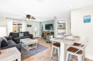 MI Happy Place Sea Horse 3 - 5