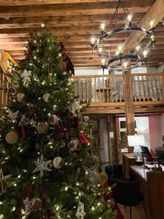 The Three Sisters Hotel - 3