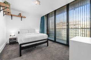 Stunning City Centre 3 Bed Apt By City SuperHost - 6