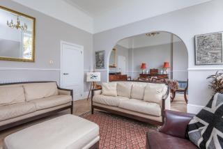 Elegant 2BDR Flat with Garden Access Putney - 3