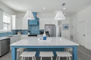 Seaspray - Pool - Sleeps 26 - Beach access! - 8