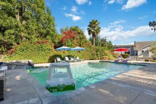 Luxury LA Garden Estate Private Pool HotTub Tennis - 0