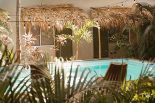 Refugio Surf Lodge - 0