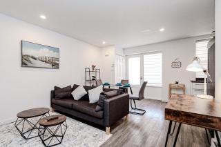 Condo élégant au centre de Montréal - 0