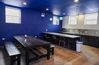 Modern 4BR Pilsen Retreat Near Illinois Medical District & Chicago Downtown - 5