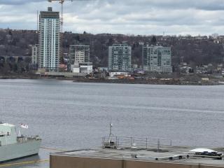 Downtown Waterfront 1 Bedroom with AC and Gym - 3