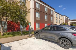 Best Western Plus Eau Claire Conference Center - 3