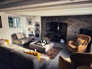Warren Cottage with stunning views over Burgh Island and The Pilchard Inn - 4