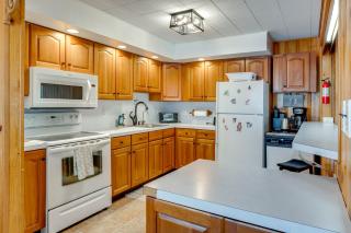 Game Room, Hot Tub and Fire Pit Pocono Lake Escape! - 2