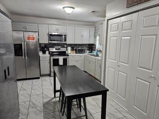 Bluff City Manor A - 7