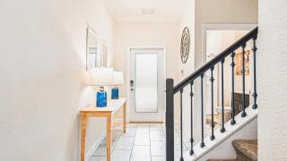 4BR Retreat in Champions Gate w/ Private Pool - 7