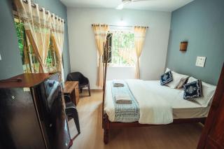 Santana Guest House - 4