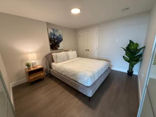 Waterfront penthouse 1 Bedroom with 6 appliances - 8