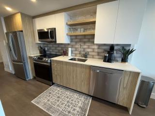 Waterfront penthouse 1 Bedroom with 6 appliances - 5