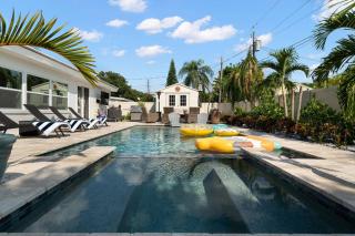Poolside Palm Hideaway - Heated Pool, Hot tub, Games & FUN! - 1