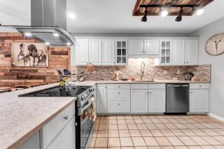 Condo with Hot Tub, Pools, Playground - Walk to Lake - 1