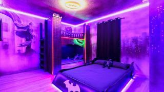 Luxury Getaway: Pool, Spa, Games, Theater - 0