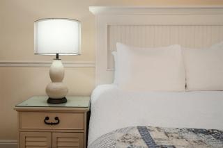 Best Western Grandma's Feather Bed - 1